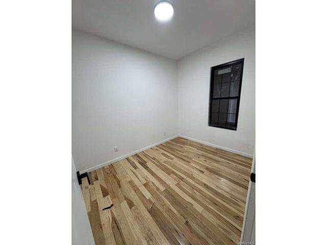 [PHOTO]