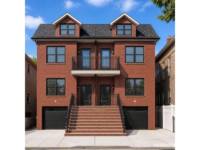  6 BR,  6.00 BTH &nbsp;House style home in Maspeth