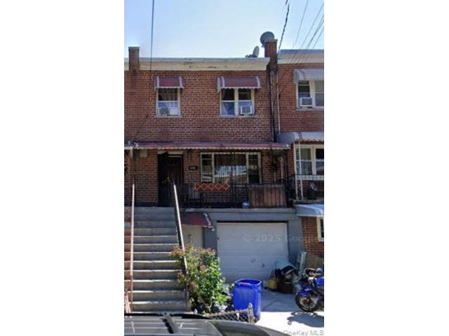Studio,  0.00 BTH &nbsp;House style home in Wakefield
