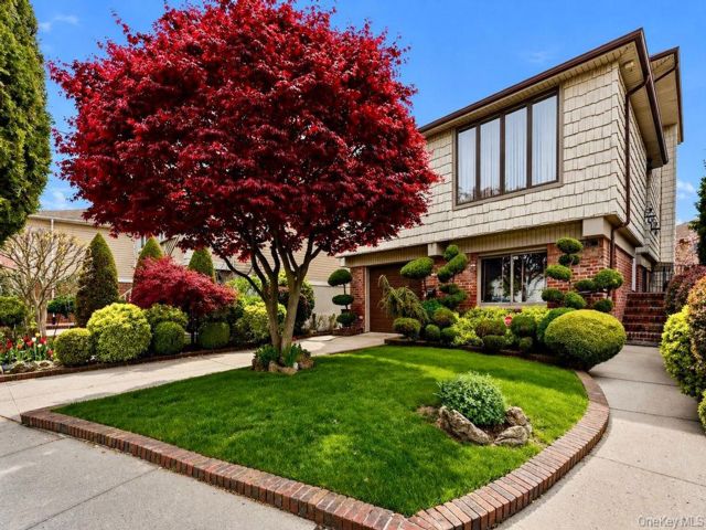 [Howard Beach Real Estate, listing number 7282811]