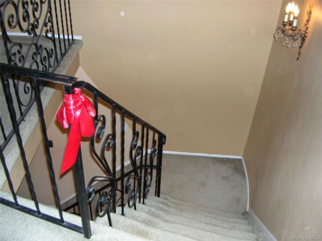 [PHOTO]