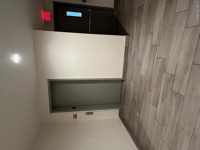 [PHOTO]