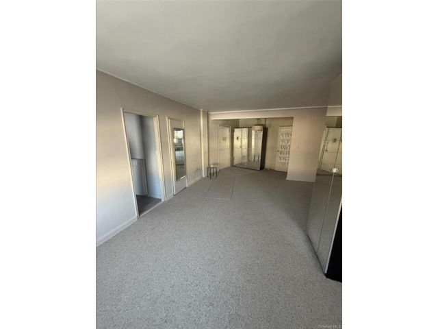 Studio,  1.00 BTH &nbsp;Other style home in Yonkers