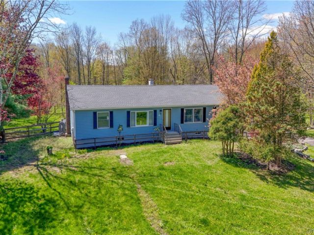  3 BR,  2.00 BTH &nbsp;Ranch style home in Port Jervis