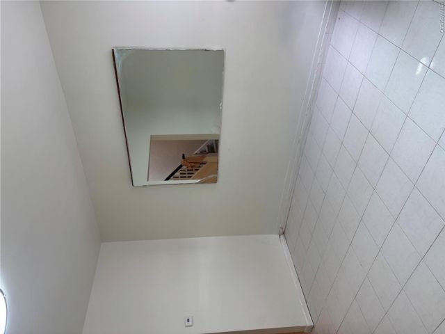[PHOTO]