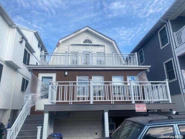  2 BR,  2.00 BTH &nbsp;Other style home in Long Beach