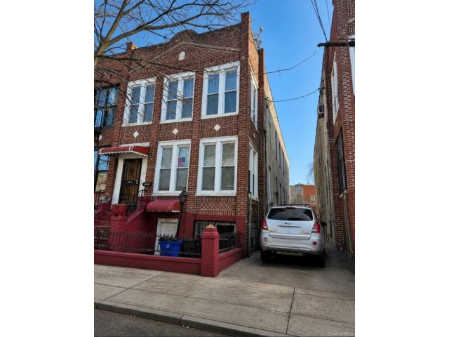 Studio,  0.00 BTH &nbsp;House style home in East New York
