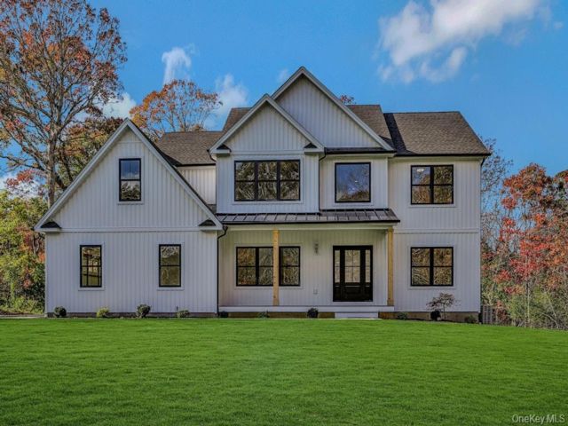 [Middle Island Real Estate, listing number 7283725]
