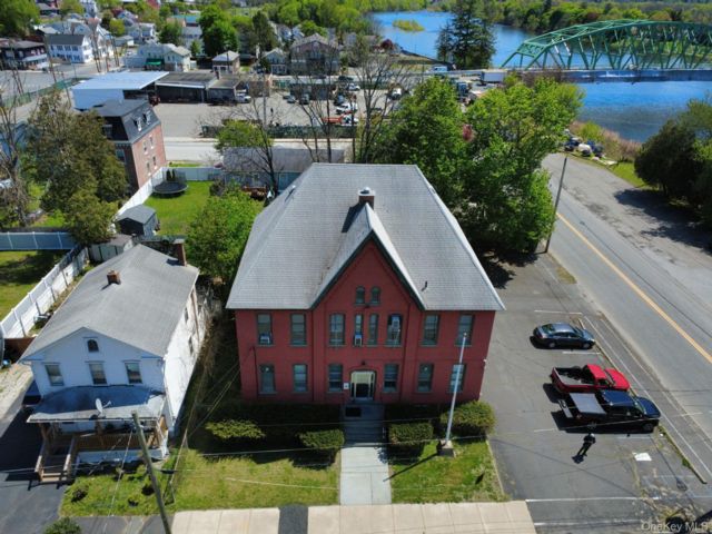 Studio,  0.00 BTH &nbsp;Commercial style home in Port Jervis