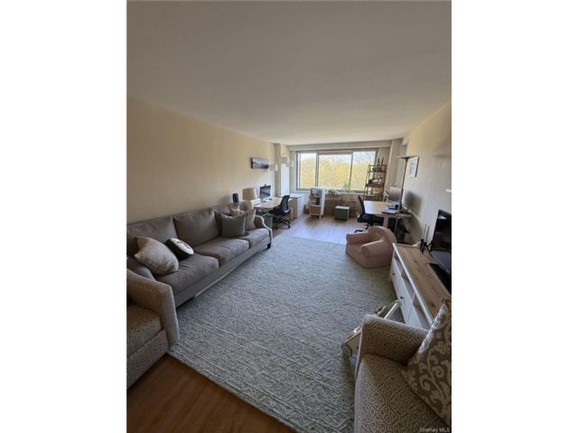  1 BR,  1.00 BTH &nbsp;Other style home in Bayside