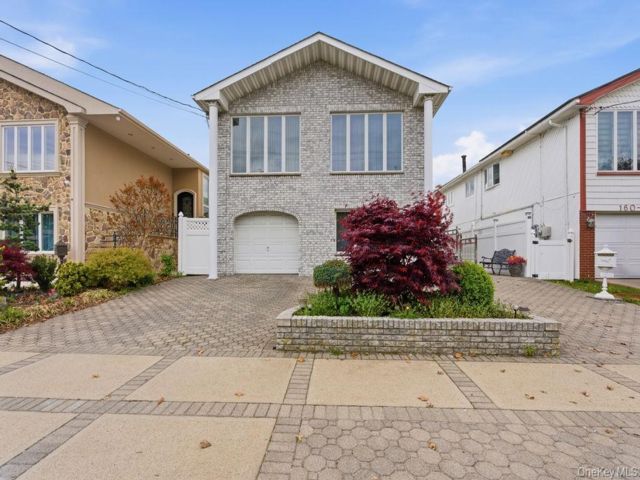 [Howard Beach Real Estate, listing number 7284143]
