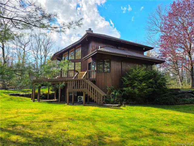  4 BR,  4.00 BTH &nbsp;Contemporary style home in Rock Hill