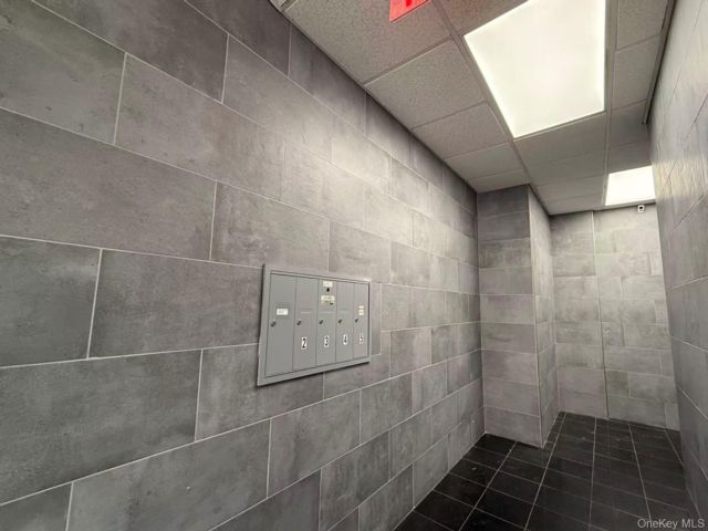 [PHOTO]