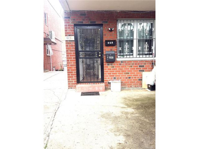  3 BR,  1.00 BTH &nbsp;Split level style home in Mill Basin