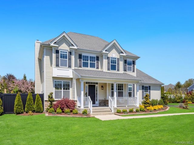 4 BR,  3.00 BTH &nbsp;Colonial style home in Wading River