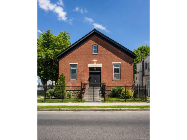Studio,  0.00 BTH &nbsp;House style home in Newburgh