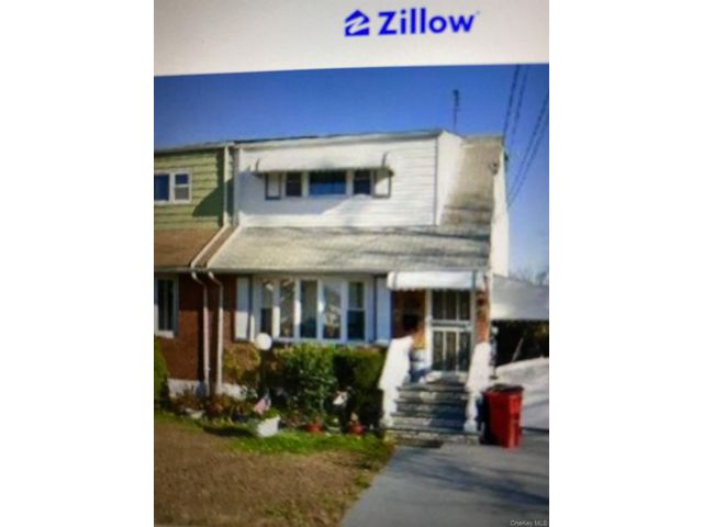  2 BR,  1.00 BTH &nbsp;Contemporary style home in Jamaica