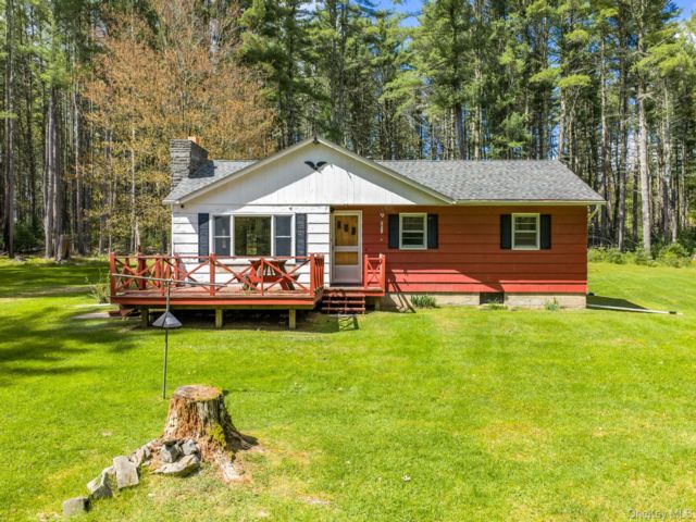  3 BR,  1.00 BTH &nbsp;Ranch style home in Sparrowbush