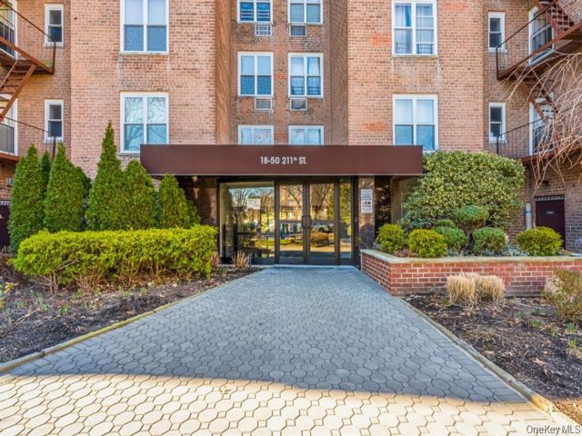  1 BR,  1.00 BTH &nbsp;Other style home in Bayside
