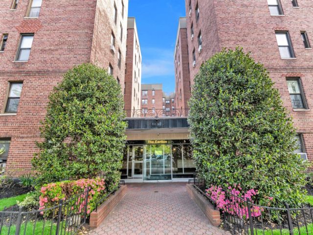  2 BR,  2.00 BTH &nbsp;Other style home in Briarwood