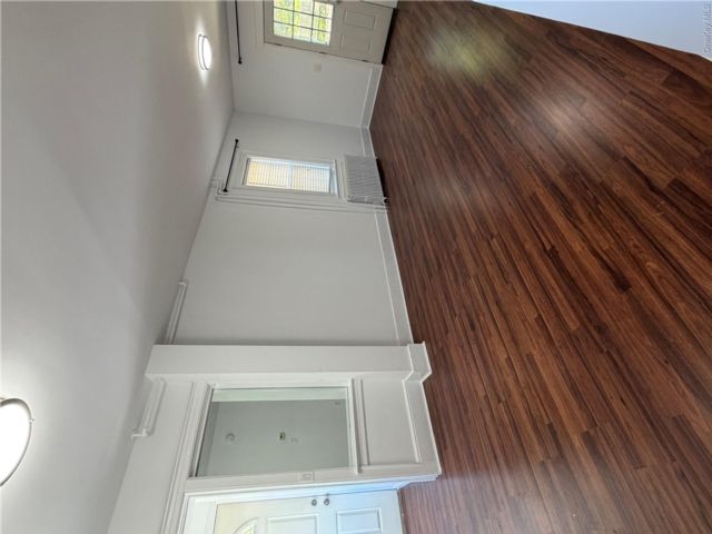  3 BR,  3.00 BTH &nbsp;Other style home in Eastchester