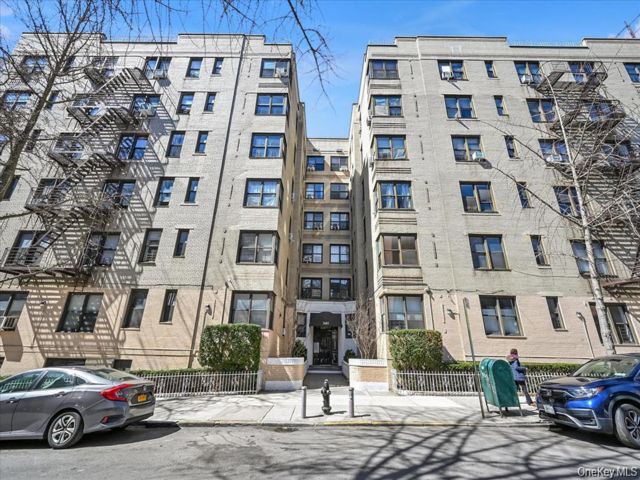 [Jerome Avenue Real Estate, listing number 7284827]