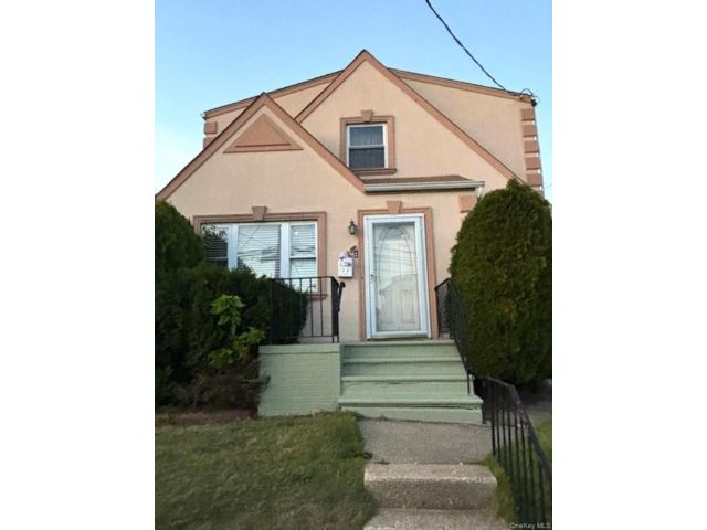  3 BR,  2.00 BTH &nbsp;Hi ranch style home in Rosedale