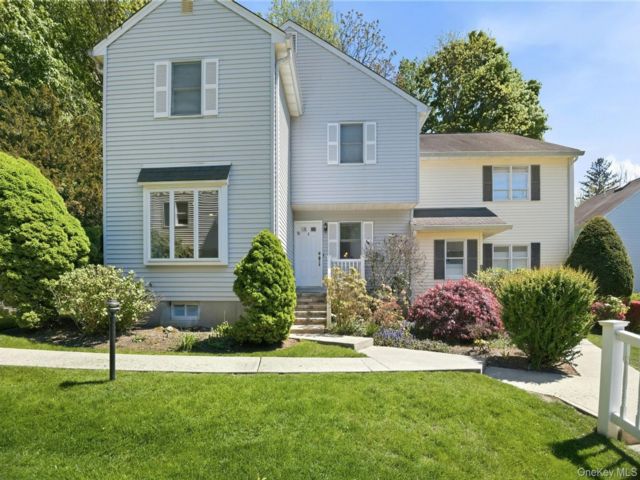 [Port Jefferson Real Estate, listing number 7285104]