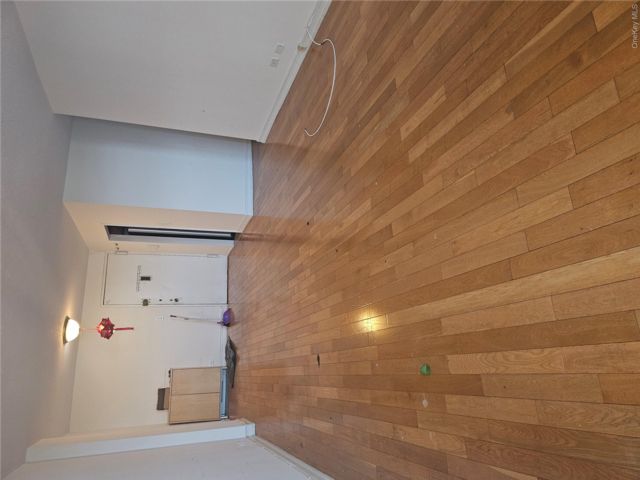 [PHOTO]