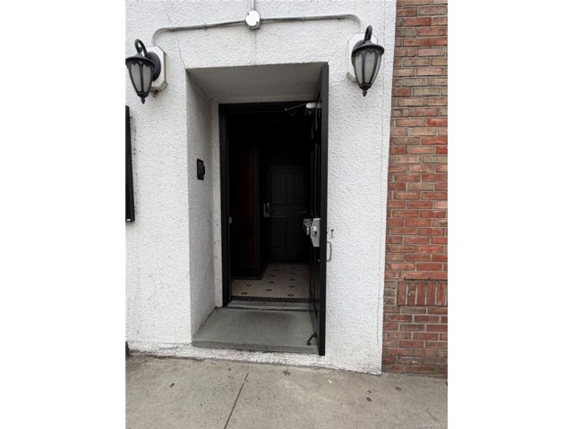  3 BR,  1.00 BTH &nbsp;Other style home in Port Jefferson Village