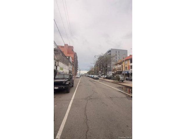 [PHOTO]