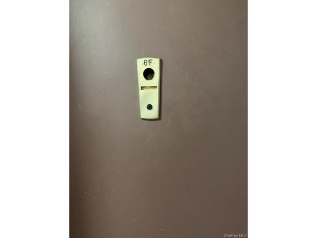 [PHOTO]