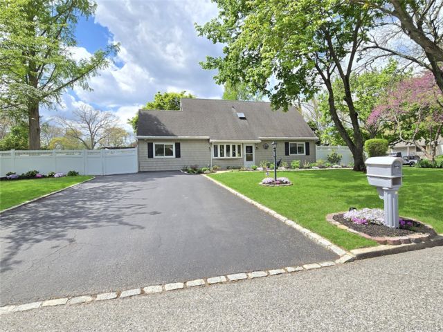[Coram Real Estate, listing number 7285557]