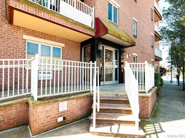 [Brighton Beach Real Estate, listing number 7286237]