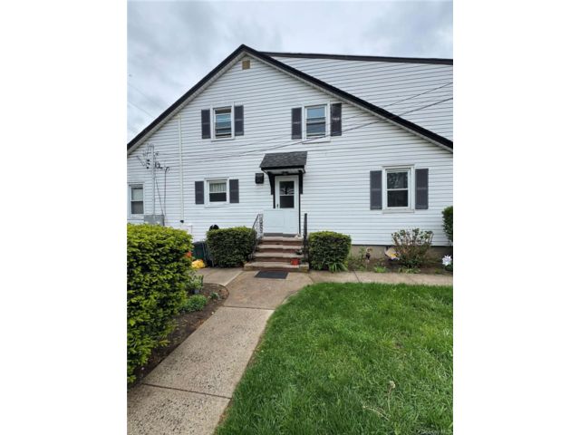  3 BR,  2.00 BTH &nbsp;Other style home in Floral Park