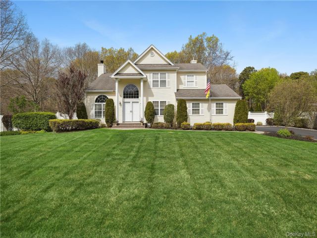 [Middle Island Real Estate, listing number 7286329]