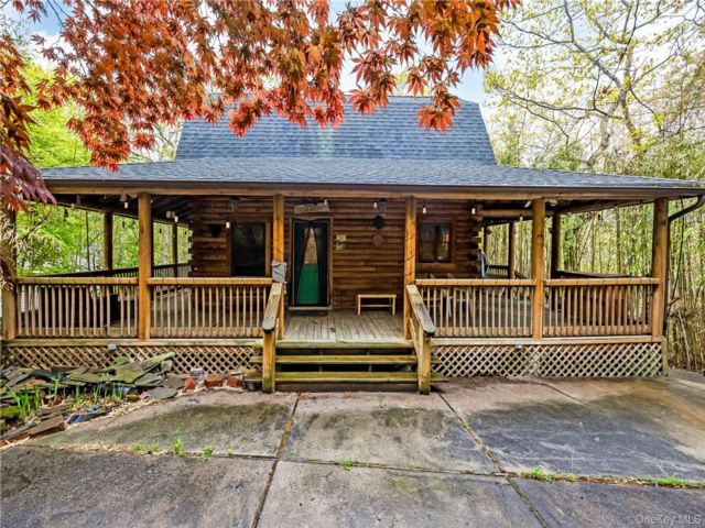 [Wading River Real Estate, listing number 7286400]