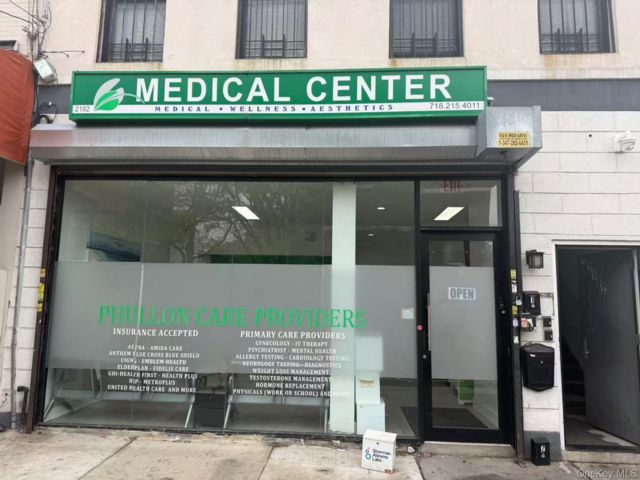 Studio,  0.00 BTH &nbsp;Commercial style home in East New York