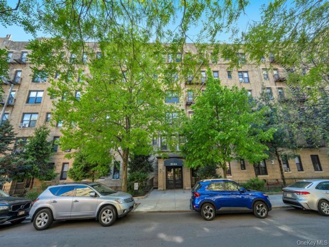  1 BR,  1.00 BTH &nbsp;Other style home in Kew Gardens
