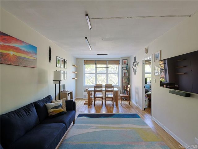  1 BR,  1.00 BTH &nbsp;Other style home in Riverdale