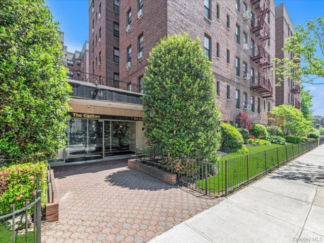  2 BR,  1.00 BTH &nbsp;Other style home in Briarwood
