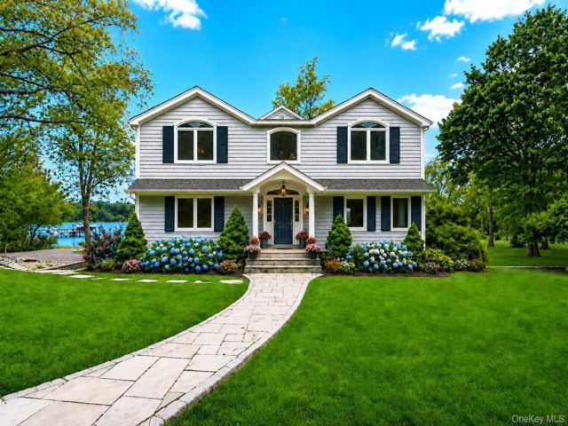 [PHOTO]