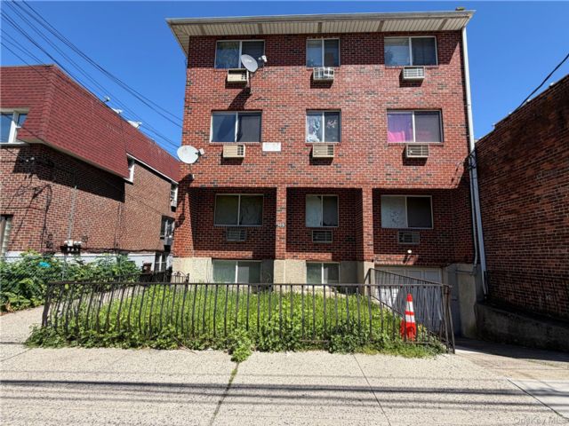Studio,  0.00 BTH &nbsp;House style home in Flushing