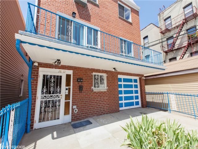  3 BR,  2.00 BTH &nbsp;Other style home in Astoria