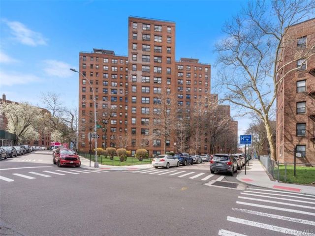 [Rego Park Real Estate, listing number 7287085]