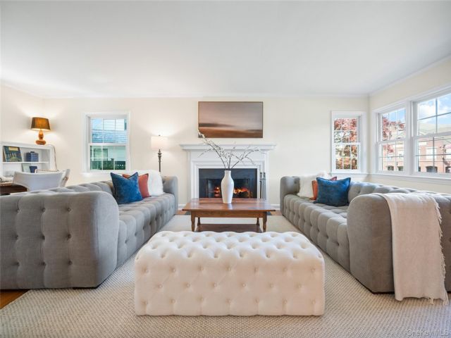 [PHOTO]