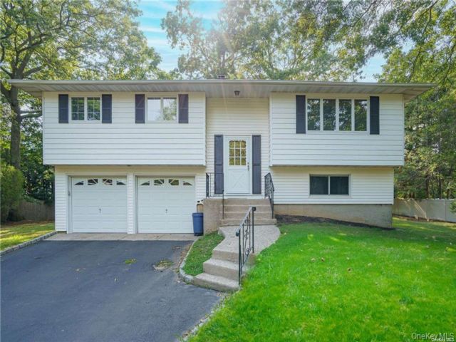 [Port Jefferson Station Real Estate, listing number 7287477]