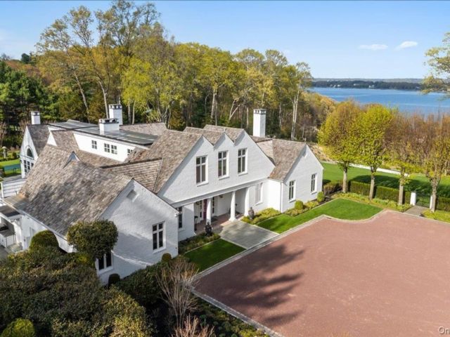  4 BR,  5.00 BTH &nbsp;Other style home in Mill Neck