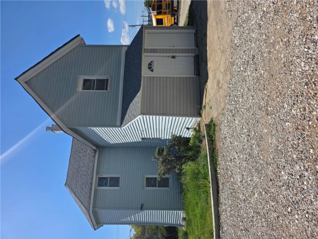  2 BR,  1.00 BTH &nbsp;Colonial style home in Uniondale