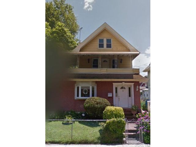  2 BR,  1.00 BTH &nbsp;Colonial style home in Hollis